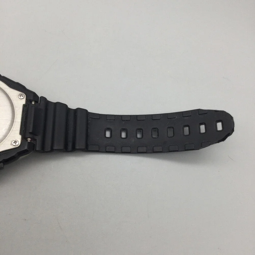 Casio Illuminator 5577 MWC-100H Mens Watch 44mm Black Dial New Battery